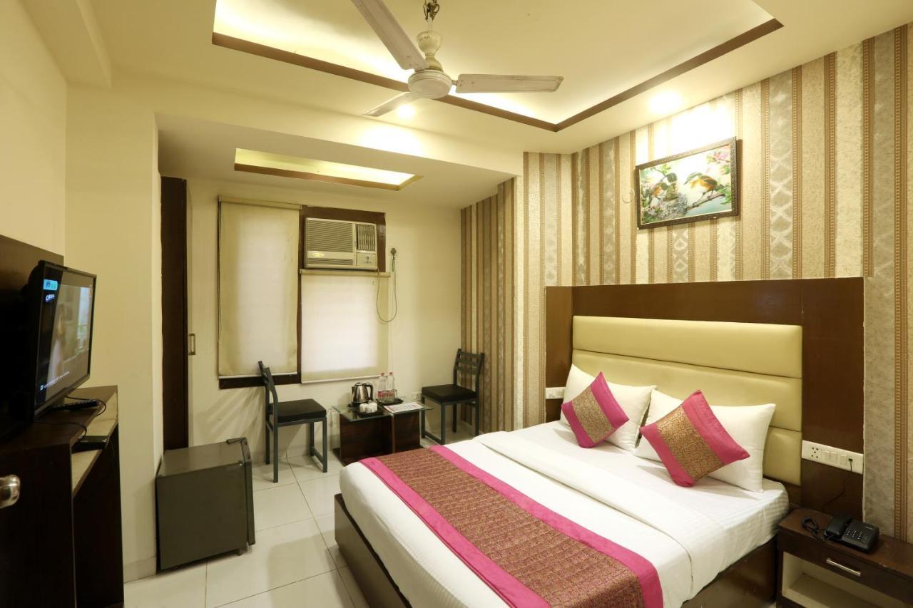 Melfort Bed & Breakfast New Delhi Extérieur photo