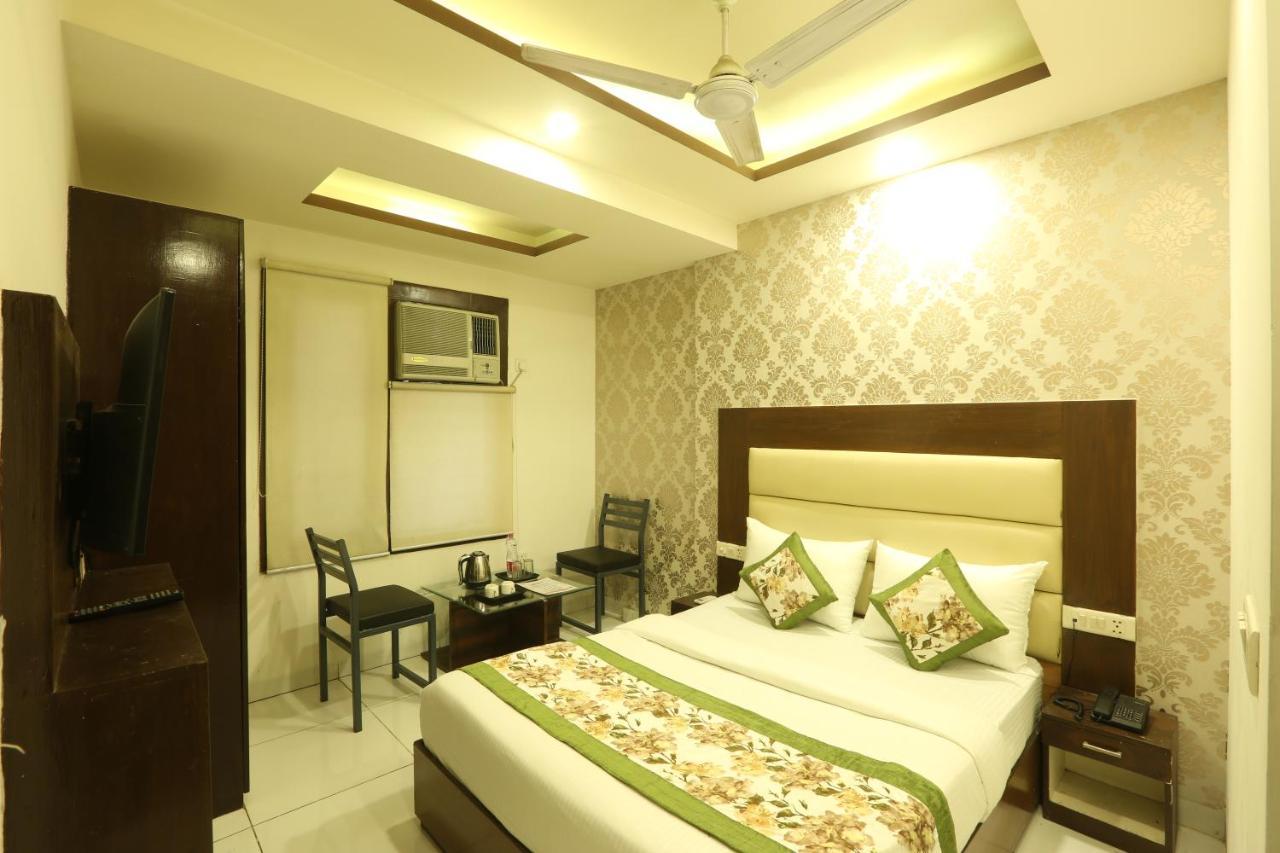 Melfort Bed & Breakfast New Delhi Extérieur photo